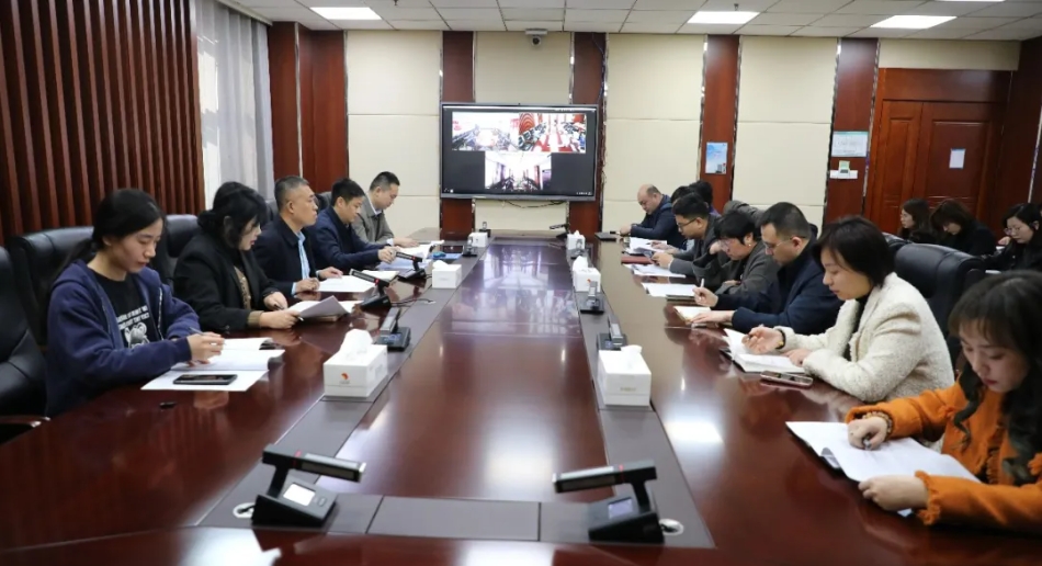 宏河团体召开档案办理使命集会 周全推动标准化办理1